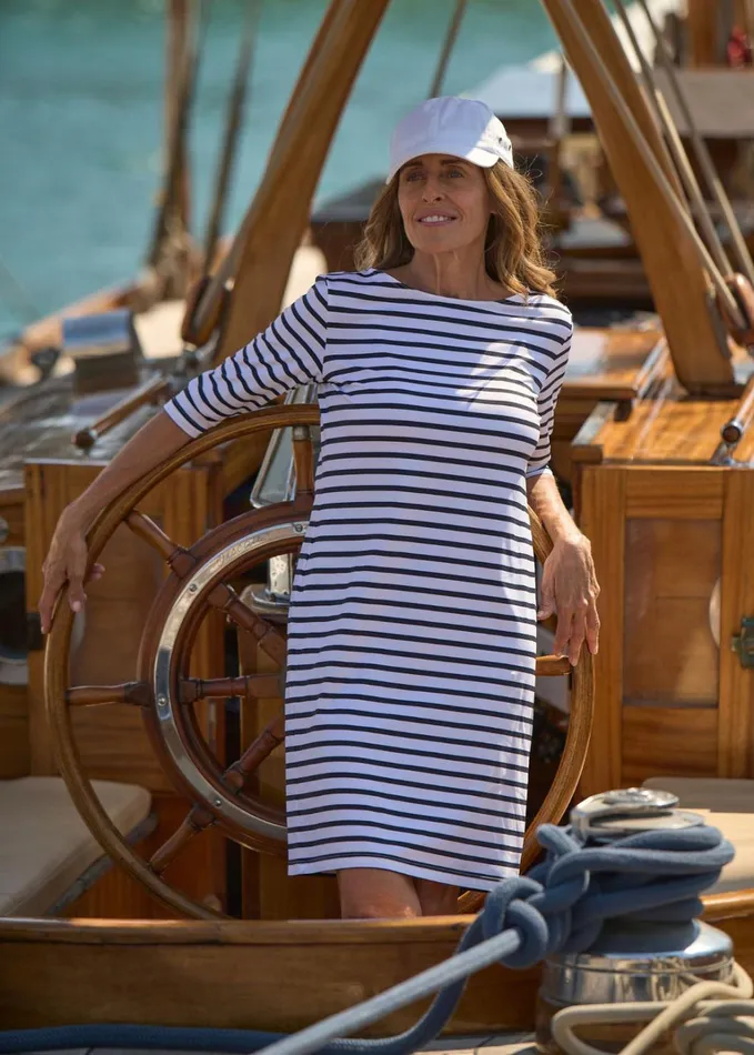 Propriano FormFitting Nautical Stripe Dress AntiUv Stretch Fabric Whitenavy Women Saint James Dresses Skirts and Pants Propriano FormFitting Nautical Stripe Dress AntiUv Stretch Fabric Whitenavy Women Saint James Dresses Skirts and Pants