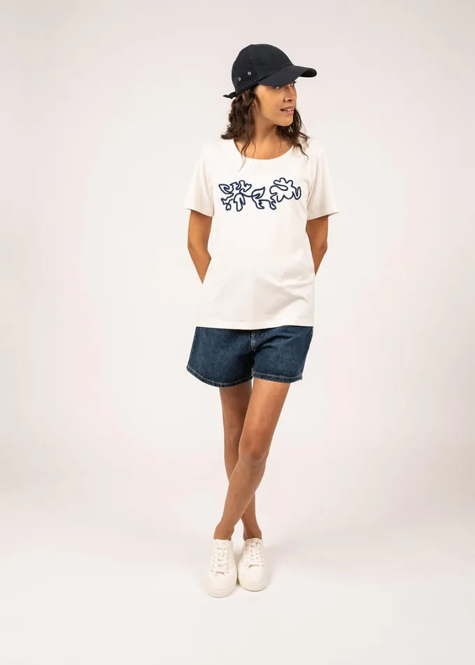 Sandy Tee With Embossed Flower Embroidery 100 Cotton Ivoryindigo Women Saint James TShirts and Tops Sandy Tee With Embossed Flower Embroidery 100 Cotton Ivoryindigo Women Saint James TShirts and Tops