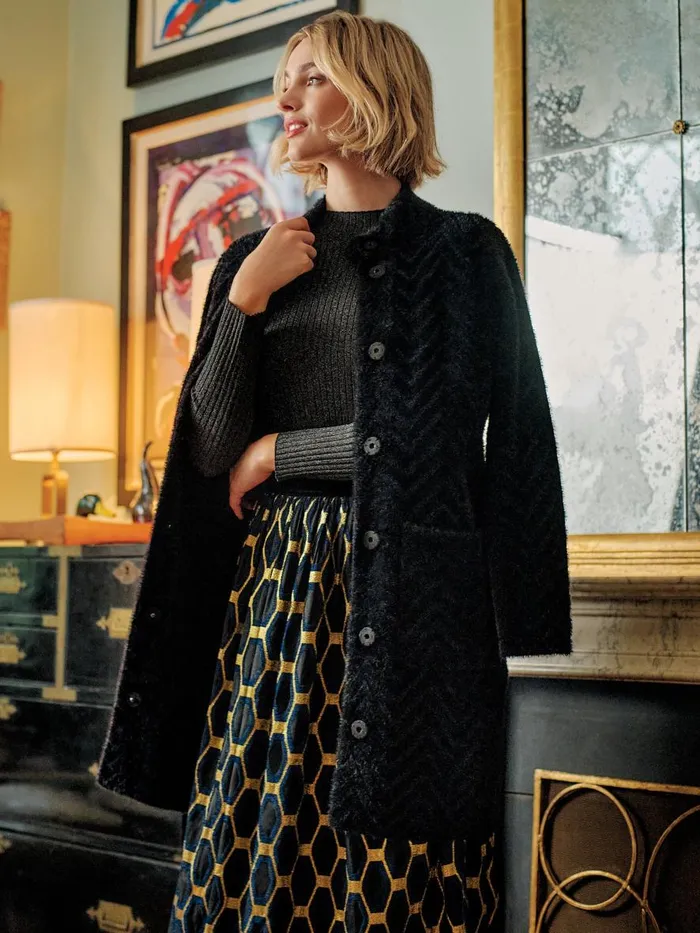 Skirts and Skorts Women JMcLaughlin Wylde Skirt In Honeycomb Jacquard Blacknavygold