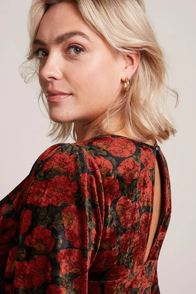 Tops and Shirts Women King Louie Lizzy Top Bloom Black 8211 Bloom