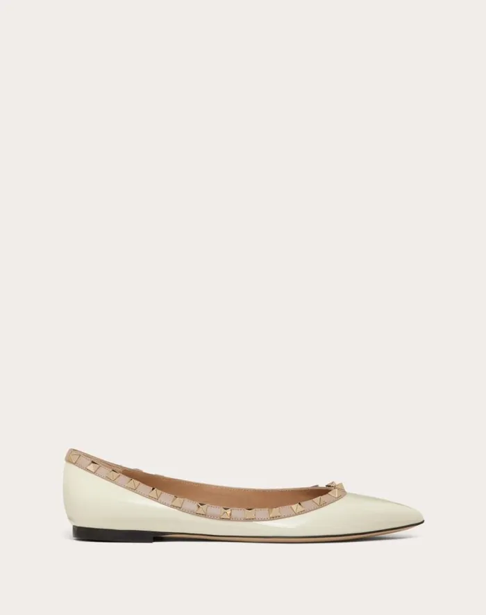 Valentino Ballerinas Woman Patent Rockstud Ballet Flat For Woman In Poudre Poudre Valentino Ballerinas Woman Patent Rockstud Ballet Flat For Woman In Poudre Poudre