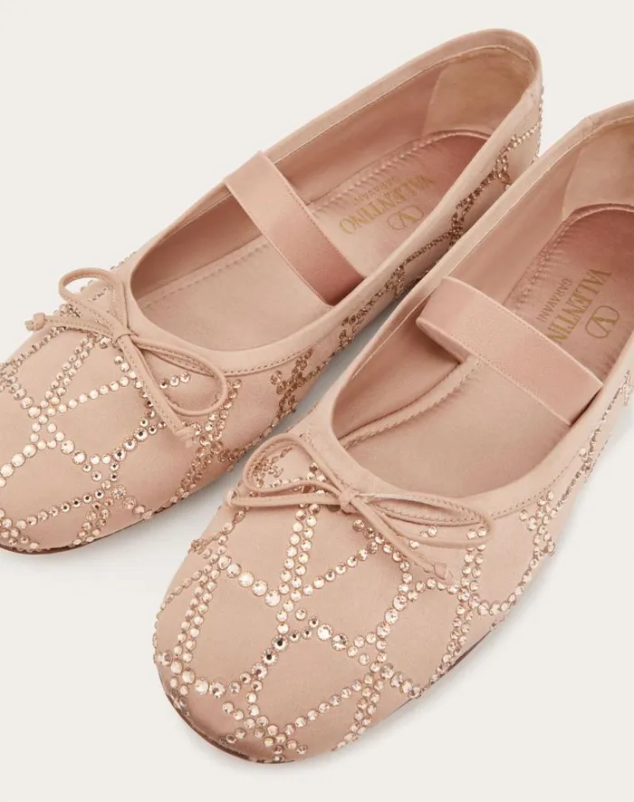 Valentino Ballerinas Woman Toile Iconographe Ballerina With Crystals For Woman In Skin Skin Valentino Ballerinas Woman Toile Iconographe Ballerina With Crystals For Woman In Skin Skin