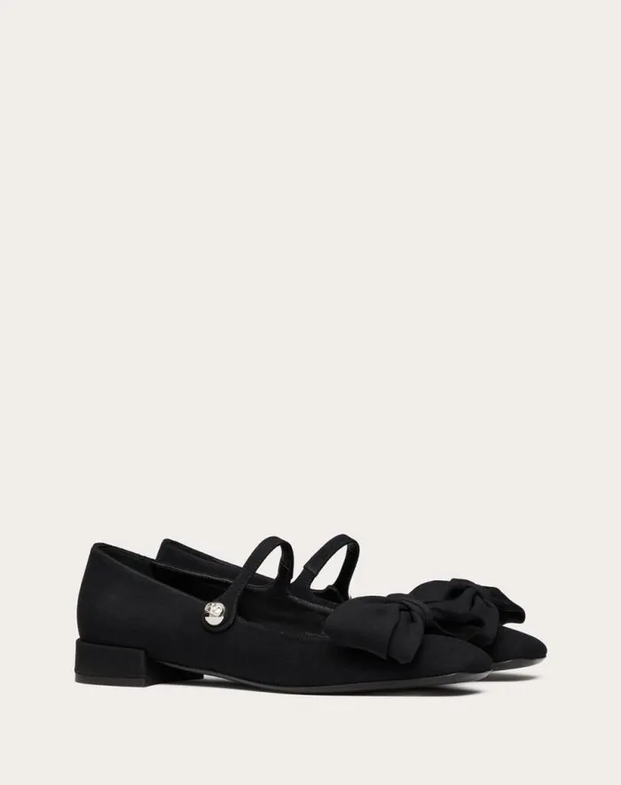 Valentino Ballerinas Woman Valentino Garavani Bowjane Maryjane Ballerina In Crepe Fabric 20mm For Woman In Black Black Valentino Ballerinas Woman Valentino Garavani Bowjane Maryjane Ballerina In Crepe Fabric 20mm For Woman In Black Black