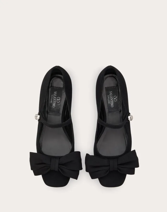 Valentino Ballerinas Woman Valentino Garavani Bowjane Maryjane Ballerina In Crepe Fabric 20mm For Woman In Black Black Valentino Ballerinas Woman Valentino Garavani Bowjane Maryjane Ballerina In Crepe Fabric 20mm For Woman In Black Black