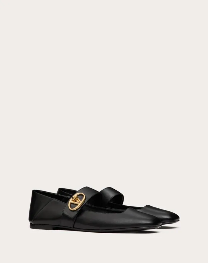 Valentino Ballerinas Woman Vlogo Locker Maryjane Ballerina In Calfskin For Woman In Ivory Ivory Valentino Ballerinas Woman Vlogo Locker Maryjane Ballerina In Calfskin For Woman In Ivory Ivory