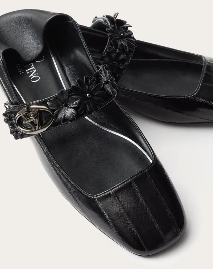 Valentino Ballerinas Woman Vlogo Locker Maryjane Ballerina In Eel With Flower Application For Woman In Black Black