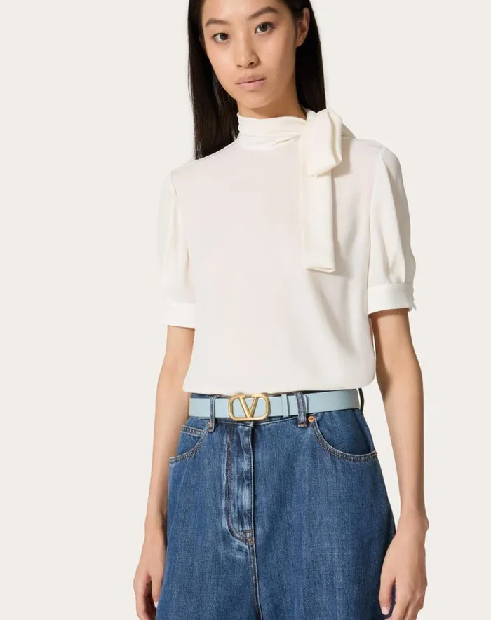 Valentino Belts Woman Reversible Vlogo Signature Belt In Glossy Calfskin 30 Mm For Woman In Smokey Beigeblack Smokey Beigeblack Valentino Belts Woman Reversible Vlogo Signature Belt In Glossy Calfskin 30 Mm For Woman In Smokey Beigeblack Smokey Beigeblack