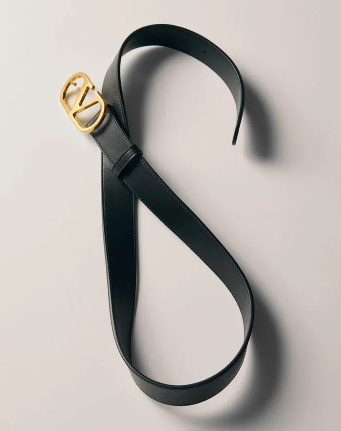 Valentino Belts Woman Vlogo Signature Belt In Shiny Calfskin 30 Mm For Woman In Ivory Ivory