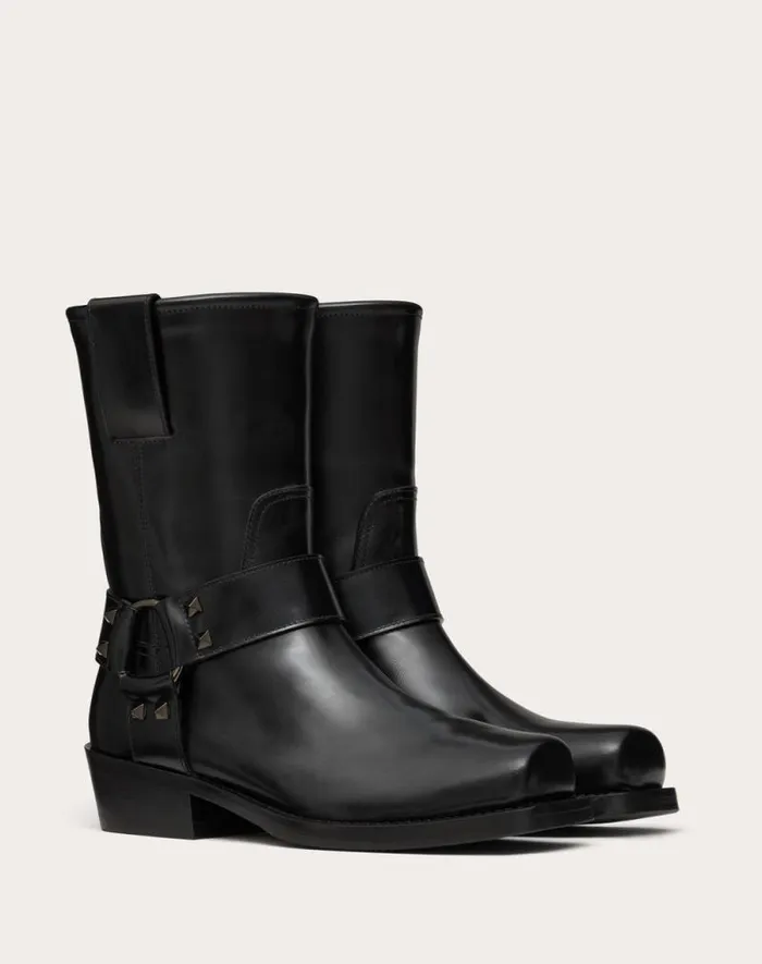 Valentino Boots Woman Rockstud Calfskin Biker Ankle Boot 40mm For Woman In Black Black Valentino Boots Woman Rockstud Calfskin Biker Ankle Boot 40mm For Woman In Black Black