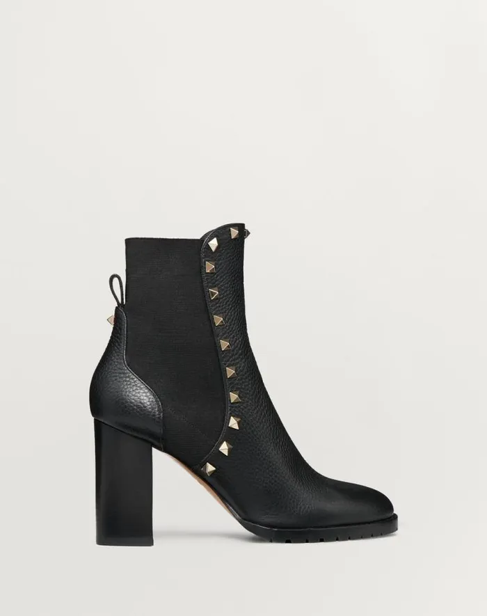 Valentino Boots Woman Rockstud Grainy Calfskin Ankle Boot 80 Mm For Woman In Black Black Valentino Boots Woman Rockstud Grainy Calfskin Ankle Boot 80 Mm For Woman In Black Black