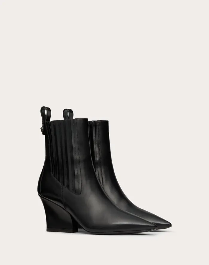 Valentino Boots Woman Vlogo Lockette Beatle In Brushed Calfskin 75mm For Woman In Black Black Valentino Boots Woman Vlogo Lockette Beatle In Brushed Calfskin 75mm For Woman In Black Black