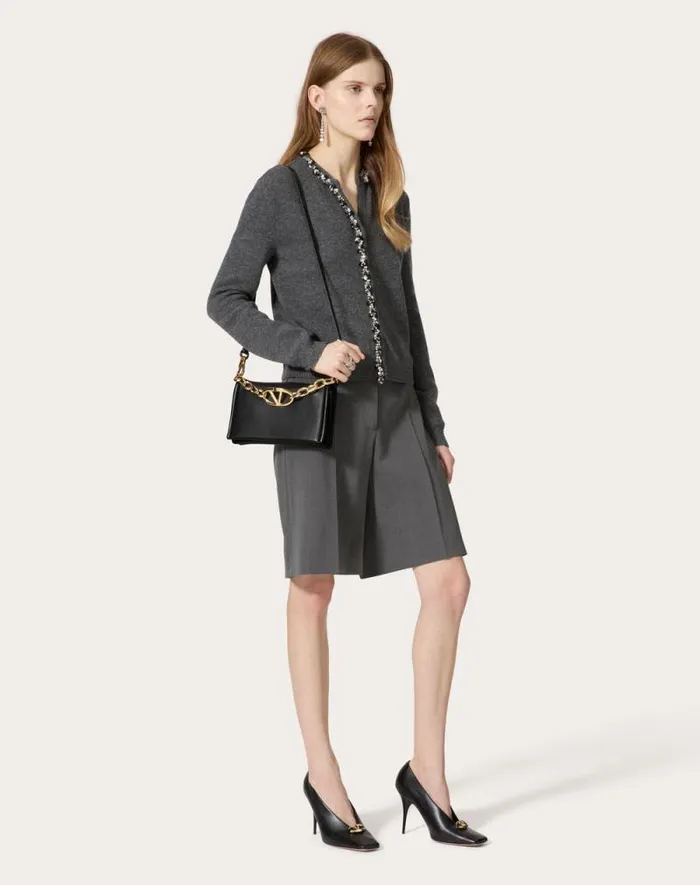 Valentino Clutches Woman Vlogo Chain Clutch Bag In Nappa Leather With Chain For Woman In Black Black