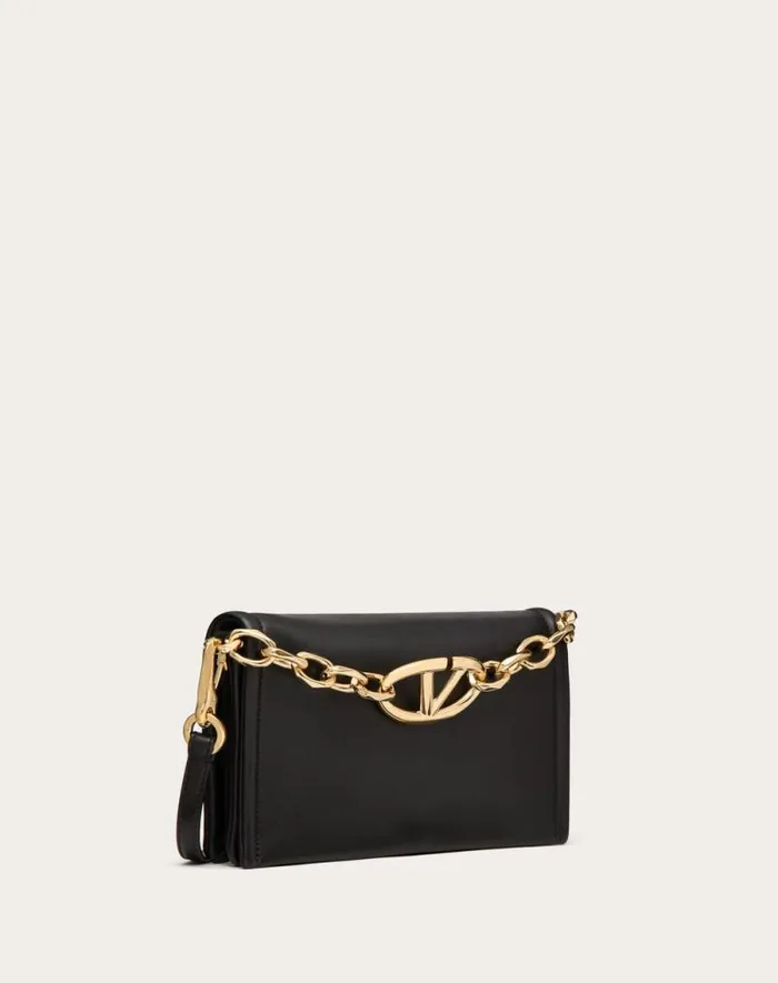 Valentino Clutches Woman Vlogo Chain Clutch Bag In Nappa Leather With Chain For Woman In Porcelain Blue Porcelain Blue Valentino Clutches Woman Vlogo Chain Clutch Bag In Nappa Leather With Chain For Woman In Porcelain Blue Porcelain Blue