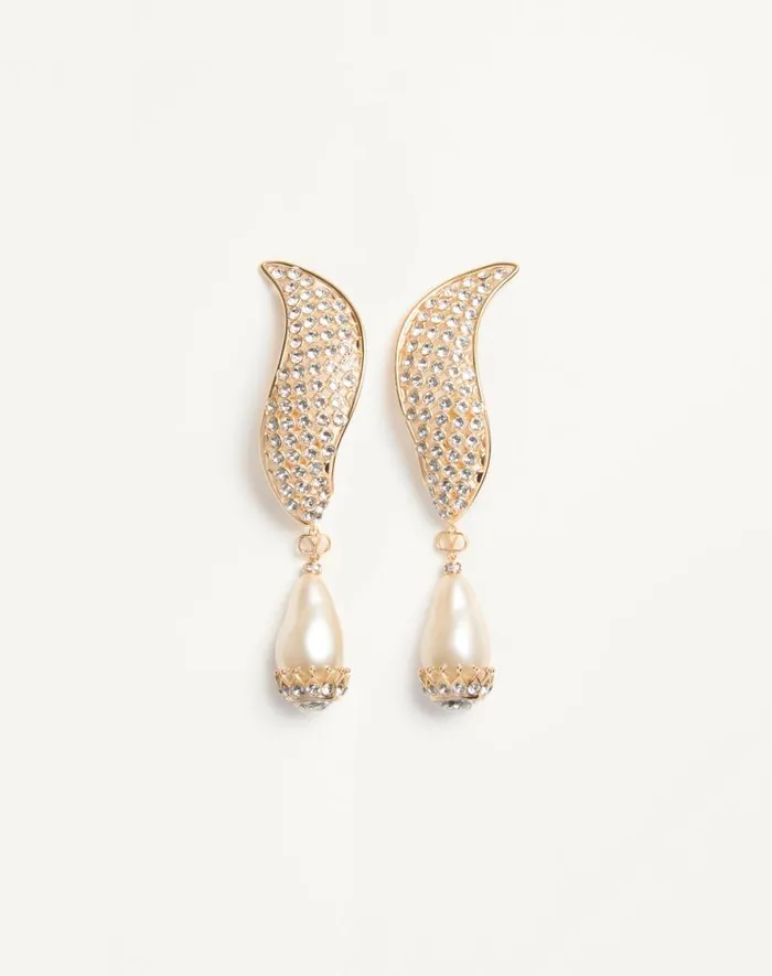 Valentino Jewelry Woman Poetiques Des Gouttes Earrings In Metal Pearl And Swarovski Crystals For Woman In Goldblackcrystalcream Goldblackcrystalcream Valentino Jewelry Woman Poetiques Des Gouttes Earrings In Metal Pearl And Swarovski Crystals For Woman In Goldblackcrystalcream Goldblackcrystalcream