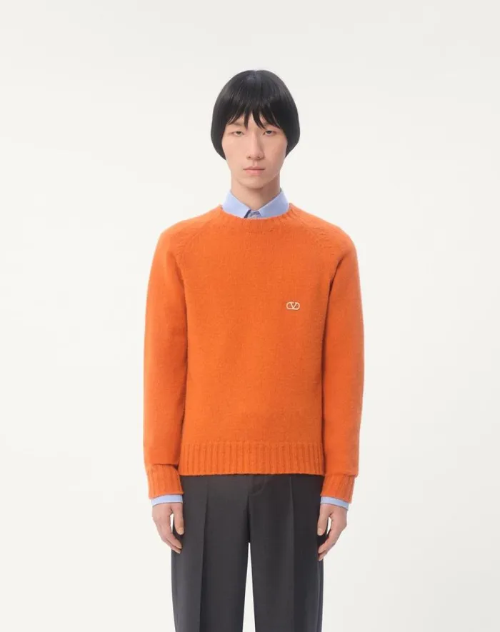Valentino Knitwear Man Shetland Wool Crewneck Sweater With Vlogo Embroidery For Man In Butter Butter Valentino Knitwear Man Shetland Wool Crewneck Sweater With Vlogo Embroidery For Man In Butter Butter