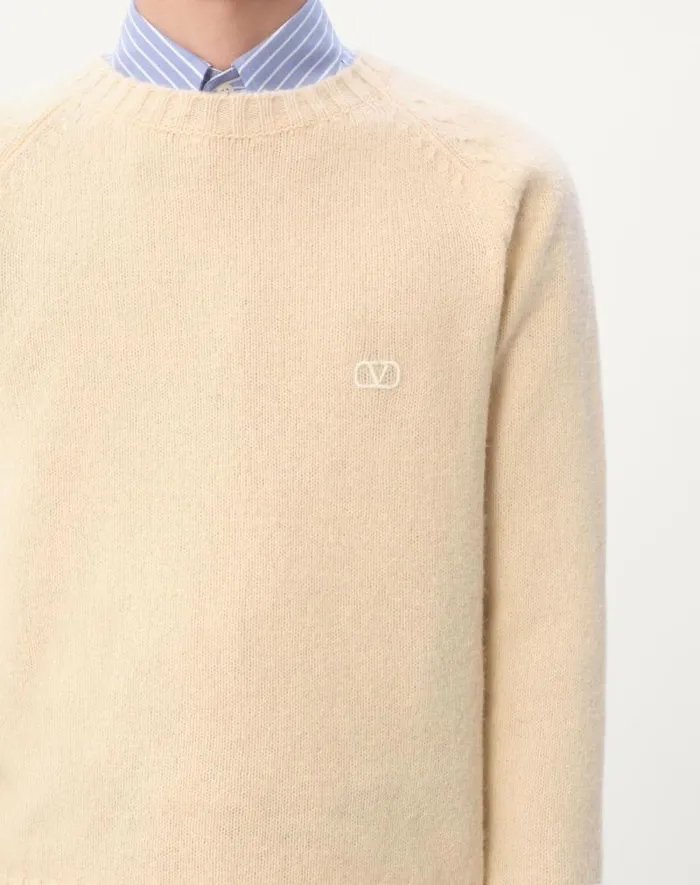 Valentino Knitwear Man Shetland Wool Crewneck Sweater With Vlogo Embroidery For Man In Butter Butter Valentino Knitwear Man Shetland Wool Crewneck Sweater With Vlogo Embroidery For Man In Butter Butter