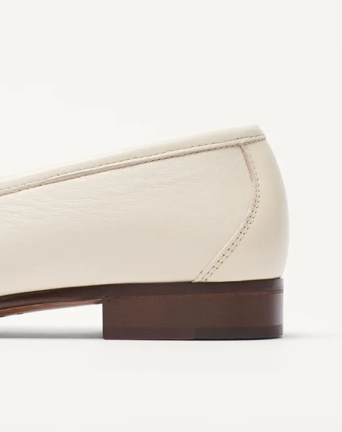 Valentino Laceups And Loafers Man Vlogo Signature Kidskin Moccasin For Man In Ivory Ivory