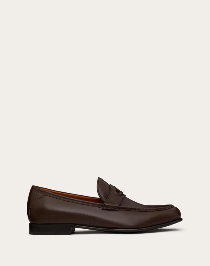 Valentino Laceups And Loafers Man Vlogo The Bold Edition Calfskin Leather Loafer For Man In Fondant Fondant Valentino Laceups And Loafers Man Vlogo The Bold Edition Calfskin Leather Loafer For Man In Fondant Fondant