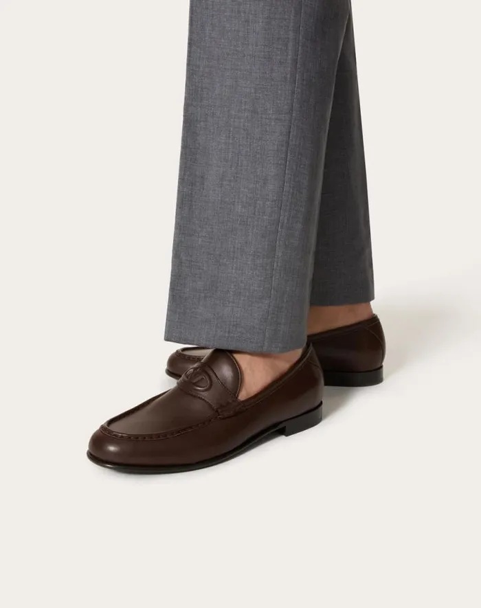 Valentino Laceups And Loafers Man Vlogo The Bold Edition Calfskin Leather Loafer For Man In Fondant Fondant Valentino Laceups And Loafers Man Vlogo The Bold Edition Calfskin Leather Loafer For Man In Fondant Fondant