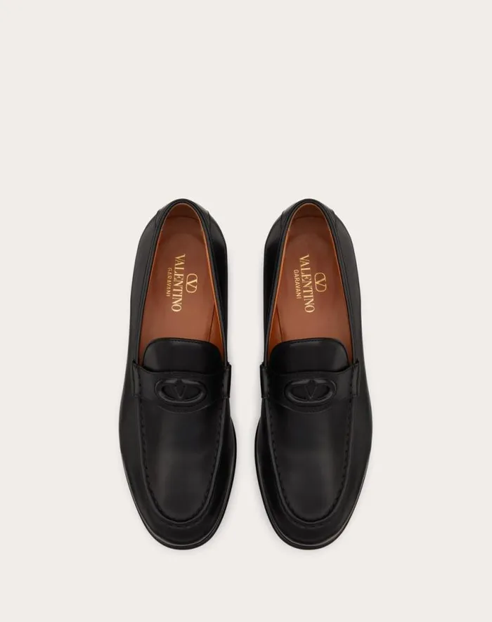 Valentino Laceups And Loafers Man Vlogo The Bold Edition Calfskin Leather Loafer For Man In Fondant Fondant Valentino Laceups And Loafers Man Vlogo The Bold Edition Calfskin Leather Loafer For Man In Fondant Fondant