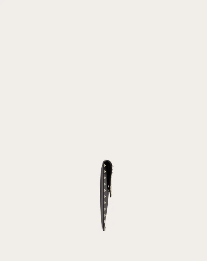 Valentino Mini Bags Woman Rockstud Grainy Calfskin Envelope Pouch For Woman In Poudre Poudre