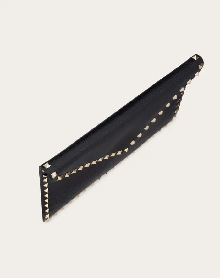 Valentino Mini Bags Woman Rockstud Grainy Calfskin Envelope Pouch For Woman In Poudre Poudre