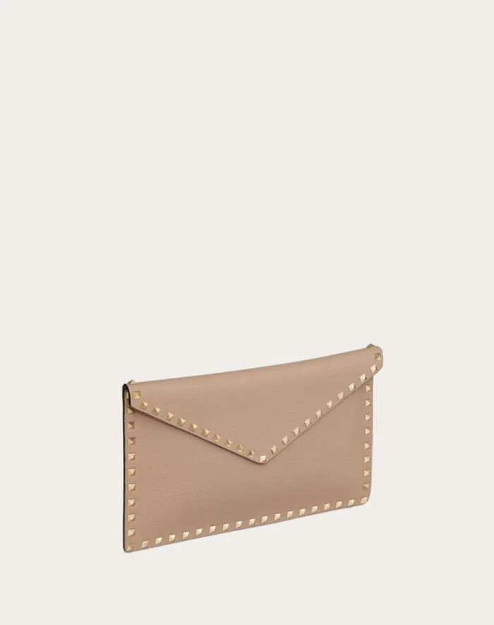 Valentino Mini Bags Woman Rockstud Grainy Calfskin Envelope Pouch For Woman In Poudre Poudre