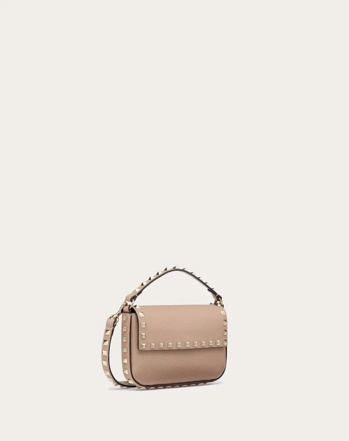 Valentino Mini Bags Woman Rockstud Grainy Calfskin Pouch For Woman In Poudre Poudre Valentino Mini Bags Woman Rockstud Grainy Calfskin Pouch For Woman In Poudre Poudre