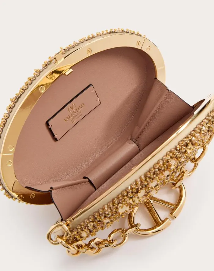 Valentino Mini Bags Woman Valentino Garavani Minaudiere Carry Secrets With Chain For Woman In Gold Gold Valentino Mini Bags Woman Valentino Garavani Minaudiere Carry Secrets With Chain For Woman In Gold Gold