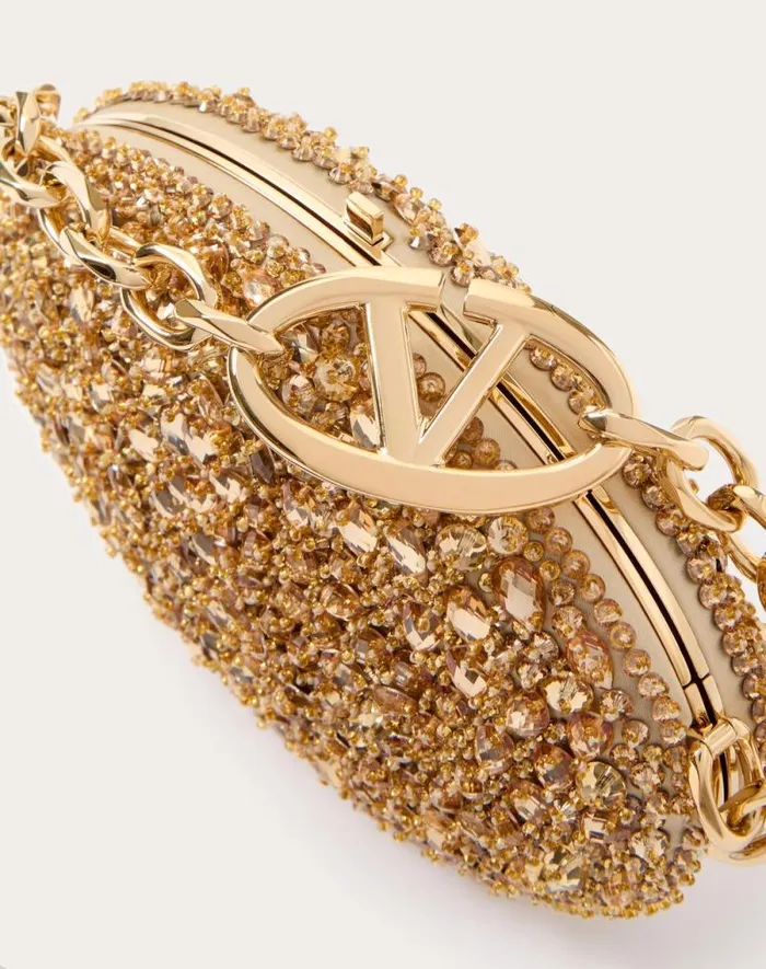 Valentino Mini Bags Woman Valentino Garavani Minaudiere Carry Secrets With Chain For Woman In Gold Gold Valentino Mini Bags Woman Valentino Garavani Minaudiere Carry Secrets With Chain For Woman In Gold Gold