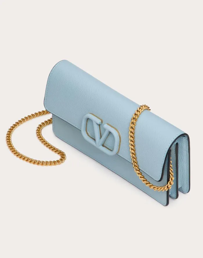 Valentino Mini Bags Woman Vlogo Signature Grainy Calfskin Wallet With Chain For Woman In Black Black Valentino Mini Bags Woman Vlogo Signature Grainy Calfskin Wallet With Chain For Woman In Black Black