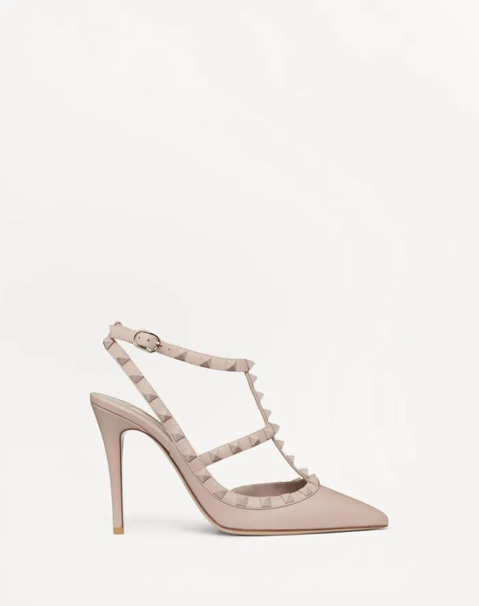 Valentino Pumps Woman Rockstud Ankle Strap Pump With Tonal Studs 100 For Woman In Poudre Poudre Valentino Pumps Woman Rockstud Ankle Strap Pump With Tonal Studs 100 For Woman In Poudre Poudre