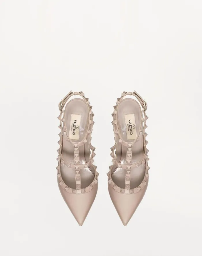 Valentino Pumps Woman Rockstud Ankle Strap Pump With Tonal Studs 100 For Woman In Poudre Poudre Valentino Pumps Woman Rockstud Ankle Strap Pump With Tonal Studs 100 For Woman In Poudre Poudre