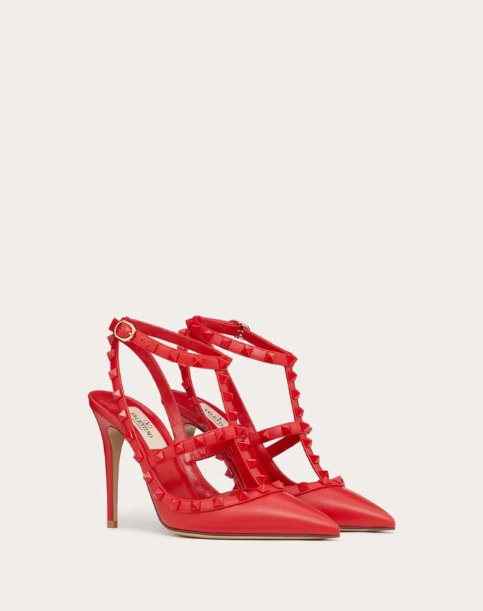 Valentino Pumps Woman Rockstud Ankle Strap Pump With Tonal Studs 100 For Woman In Poudre Poudre Valentino Pumps Woman Rockstud Ankle Strap Pump With Tonal Studs 100 For Woman In Poudre Poudre