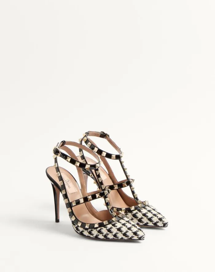 Valentino Pumps Woman Rockstud Pump In Pieddepoule Fabric 100mm For Woman In Ivoryblack Ivoryblack Valentino Pumps Woman Rockstud Pump In Pieddepoule Fabric 100mm For Woman In Ivoryblack Ivoryblack