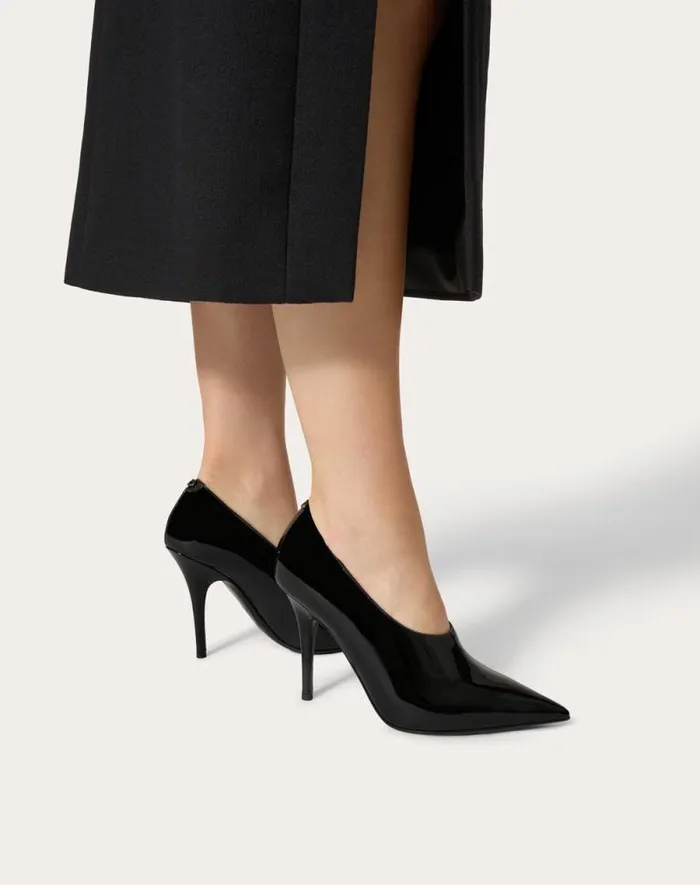 Valentino Pumps Woman Valentino Garavani Le Salon 105mm Patent Leather Pumps For Woman In Black Black Valentino Pumps Woman Valentino Garavani Le Salon 105mm Patent Leather Pumps For Woman In Black Black