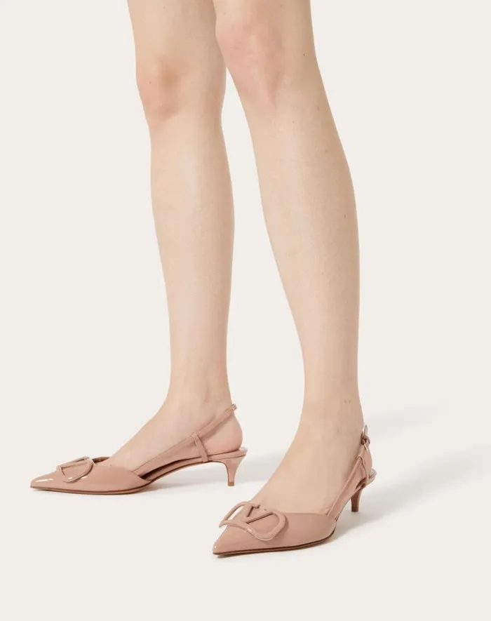 Valentino Pumps Woman Vlogo Signature Patent Leather Slingback Pump 40mm 16 In For Woman In Rose Cannelle Rose Cannelle