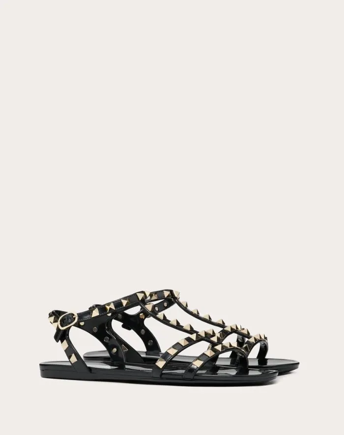Valentino Sandals Woman Rockstud Flat Rubber Sandal For Woman In Poudre Poudre Valentino Sandals Woman Rockstud Flat Rubber Sandal For Woman In Poudre Poudre