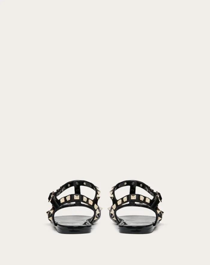 Valentino Sandals Woman Rockstud Flat Rubber Sandal For Woman In Poudre Poudre Valentino Sandals Woman Rockstud Flat Rubber Sandal For Woman In Poudre Poudre