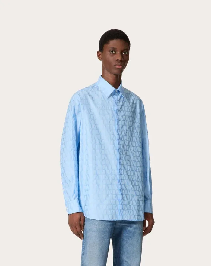 Valentino Shirts Man Cotton Poplin Shirt With Toile Iconographe Pattern For Man In Black Black Valentino Shirts Man Cotton Poplin Shirt With Toile Iconographe Pattern For Man In Black Black