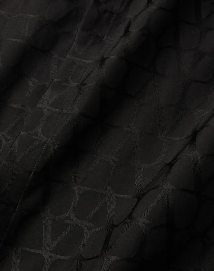 Valentino Shirts Man Cotton Poplin Shirt With Toile Iconographe Pattern For Man In Black Black Valentino Shirts Man Cotton Poplin Shirt With Toile Iconographe Pattern For Man In Black Black