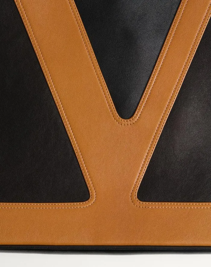 Valentino Shoulder Bags WomanMan Valentino Garavani Viva Superstar Nappa Leather Shopper For Woman In Blackbrown Blackbrown