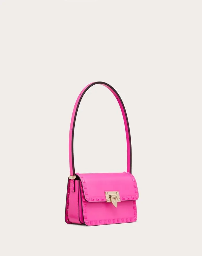 Valentino Shoulder Bags Woman Small Rockstud23 Smooth Calfskin Shoulder Bag For Woman In Pink Pp Pink Pp Valentino Shoulder Bags Woman Small Rockstud23 Smooth Calfskin Shoulder Bag For Woman In Pink Pp Pink Pp
