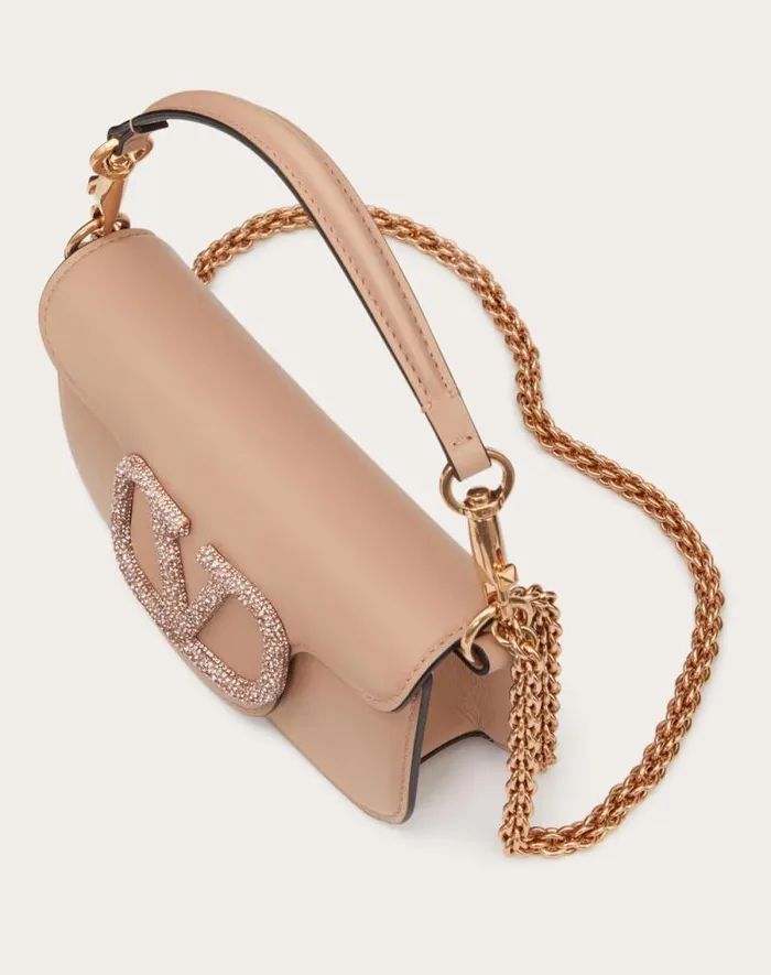 Valentino Shoulder Bags Woman Valentino Garavani Loc Small Shoulder Bag With Jewel Logo For Woman In Light Ivory Light Ivory Valentino Shoulder Bags Woman Valentino Garavani Loc Small Shoulder Bag With Jewel Logo For Woman In Light Ivory Light Ivory