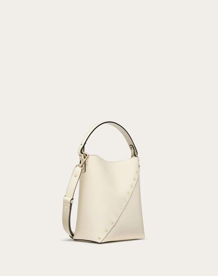 Valentino Shoulder Bags Woman Valentino Garavani Valentino Garavani Rockstud Wispy Calfskin Bucket Bag For Woman In Ivory Ivory Valentino Shoulder Bags Woman Valentino Garavani Valentino Garavani Rockstud Wispy Calfskin Bucket Bag For Woman In Ivory Ivory