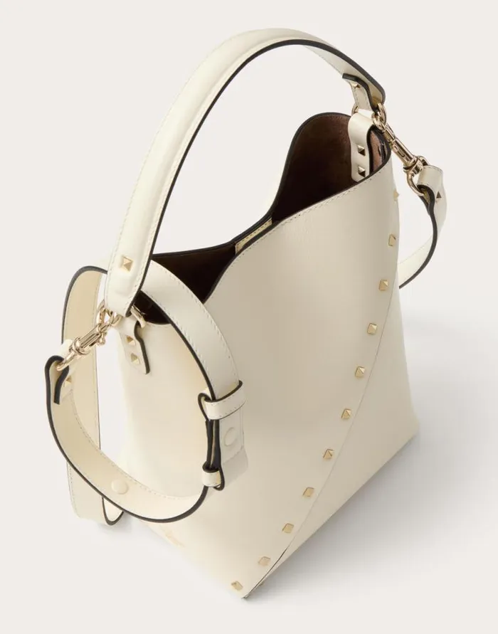 Valentino Shoulder Bags Woman Valentino Garavani Valentino Garavani Rockstud Wispy Calfskin Bucket Bag For Woman In Ivory Ivory Valentino Shoulder Bags Woman Valentino Garavani Valentino Garavani Rockstud Wispy Calfskin Bucket Bag For Woman In Ivory Ivory