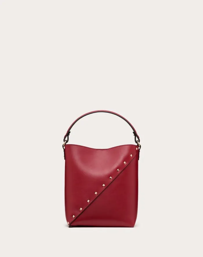 Valentino Shoulder Bags Woman Valentino Garavani Valentino Garavani Rockstud Wispy Calfskin Bucket Bag For Woman In Ivory Ivory Valentino Shoulder Bags Woman Valentino Garavani Valentino Garavani Rockstud Wispy Calfskin Bucket Bag For Woman In Ivory Ivory