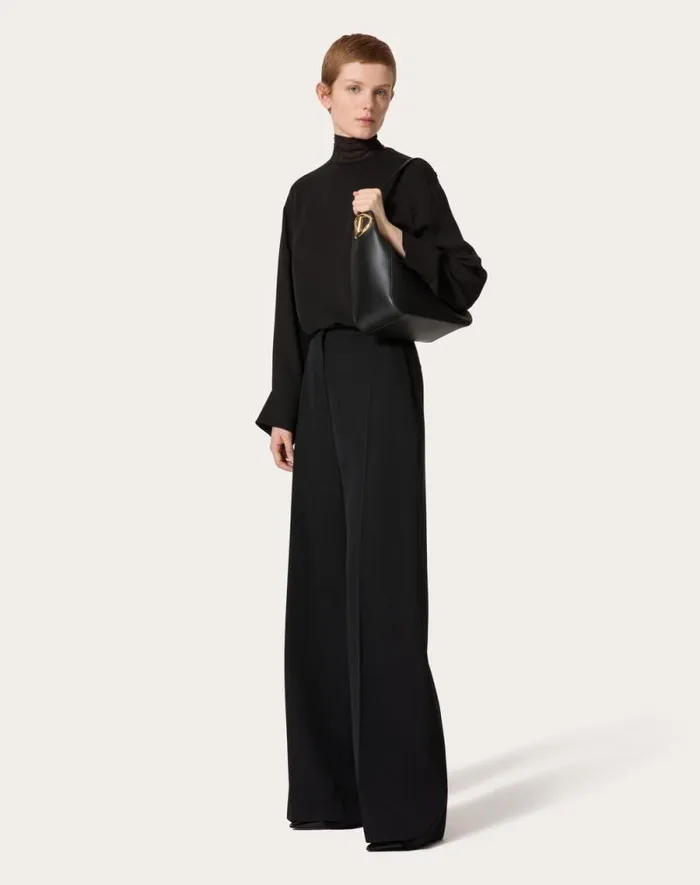 Valentino Shoulder Bags Woman Vlogo Side Bucket Bag In Nappa Calfskin For Woman In Black Black Valentino Shoulder Bags Woman Vlogo Side Bucket Bag In Nappa Calfskin For Woman In Black Black