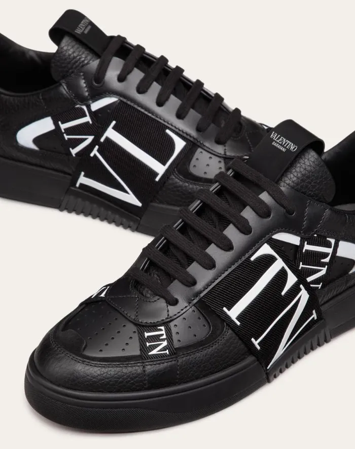Valentino Sneakers Man Lowtop Calfskin Vl7n Sneaker With Bands For Man In White Black White Black Valentino Sneakers Man Lowtop Calfskin Vl7n Sneaker With Bands For Man In White Black White Black