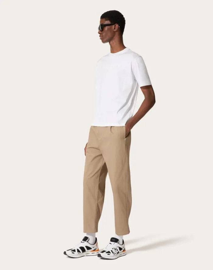 Valentino Tshirts And Sweatshirts Man Valentino Print Cotton Crewneck Tshirt For Man In White White Valentino Tshirts And Sweatshirts Man Valentino Print Cotton Crewneck Tshirt For Man In White White
